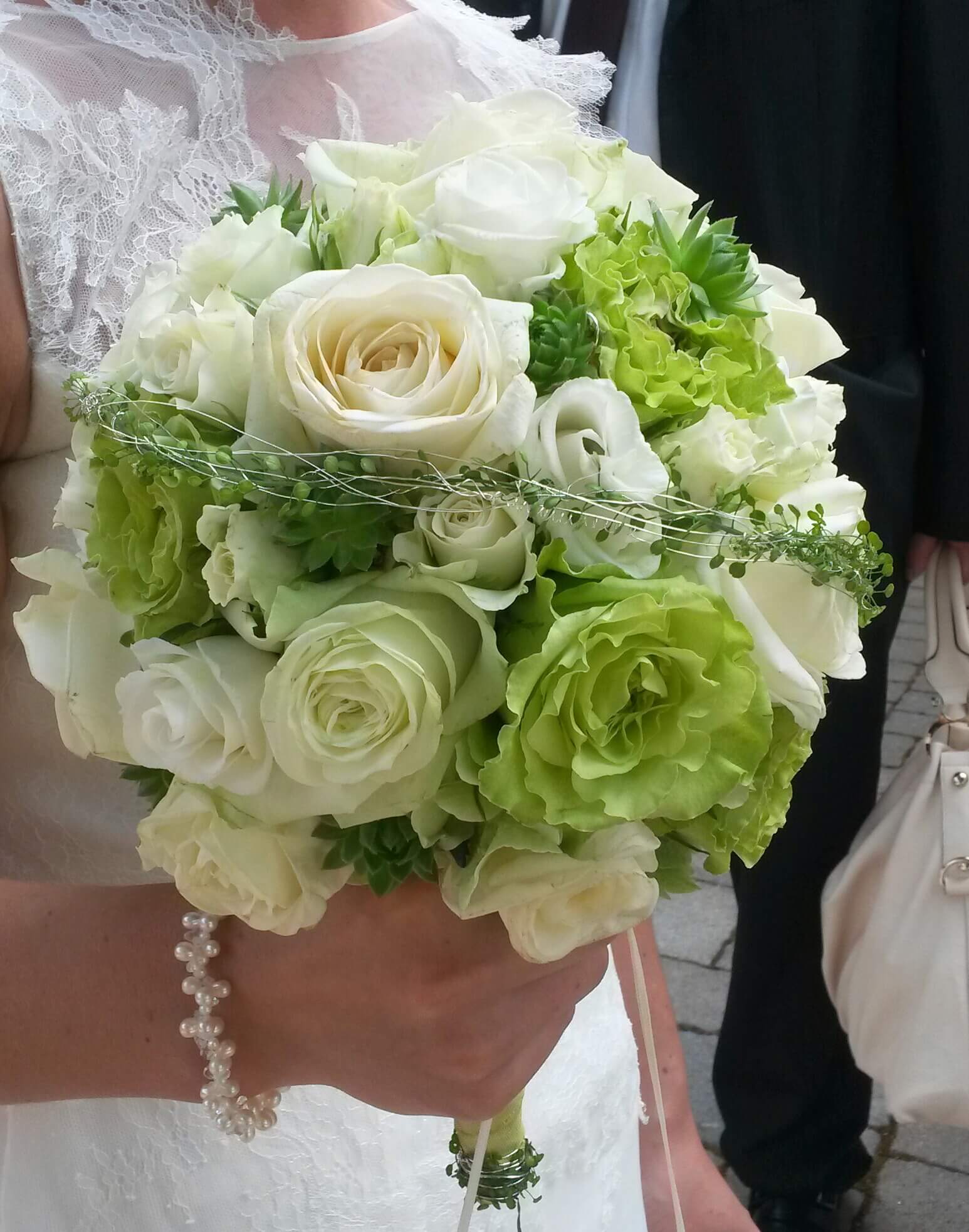 Brautstrauß Hochzeitsstrauß grün/weiß Blumenstrauß Hochzeit 
